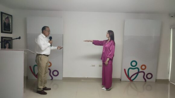 Asume Marissa Menéndez la presidencia del DIF Ahome; le toma protesta su padre Antonio Menéndez