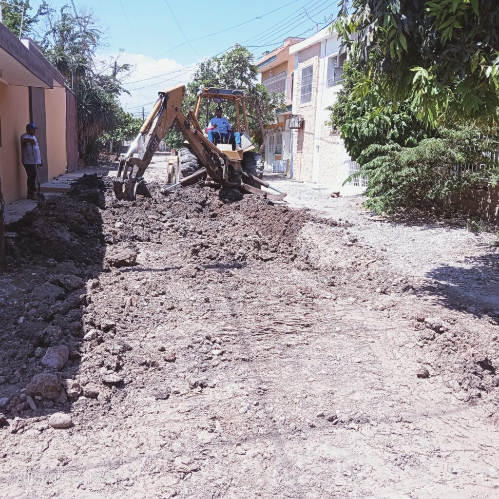 Jumapam renueva red sanitaria en Villa Unión para erradicar escurrimientos de aguas negras