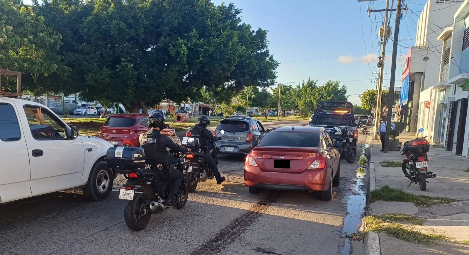 Tres mujeres detenidas tras robo a tienda departamental en Mazatlán