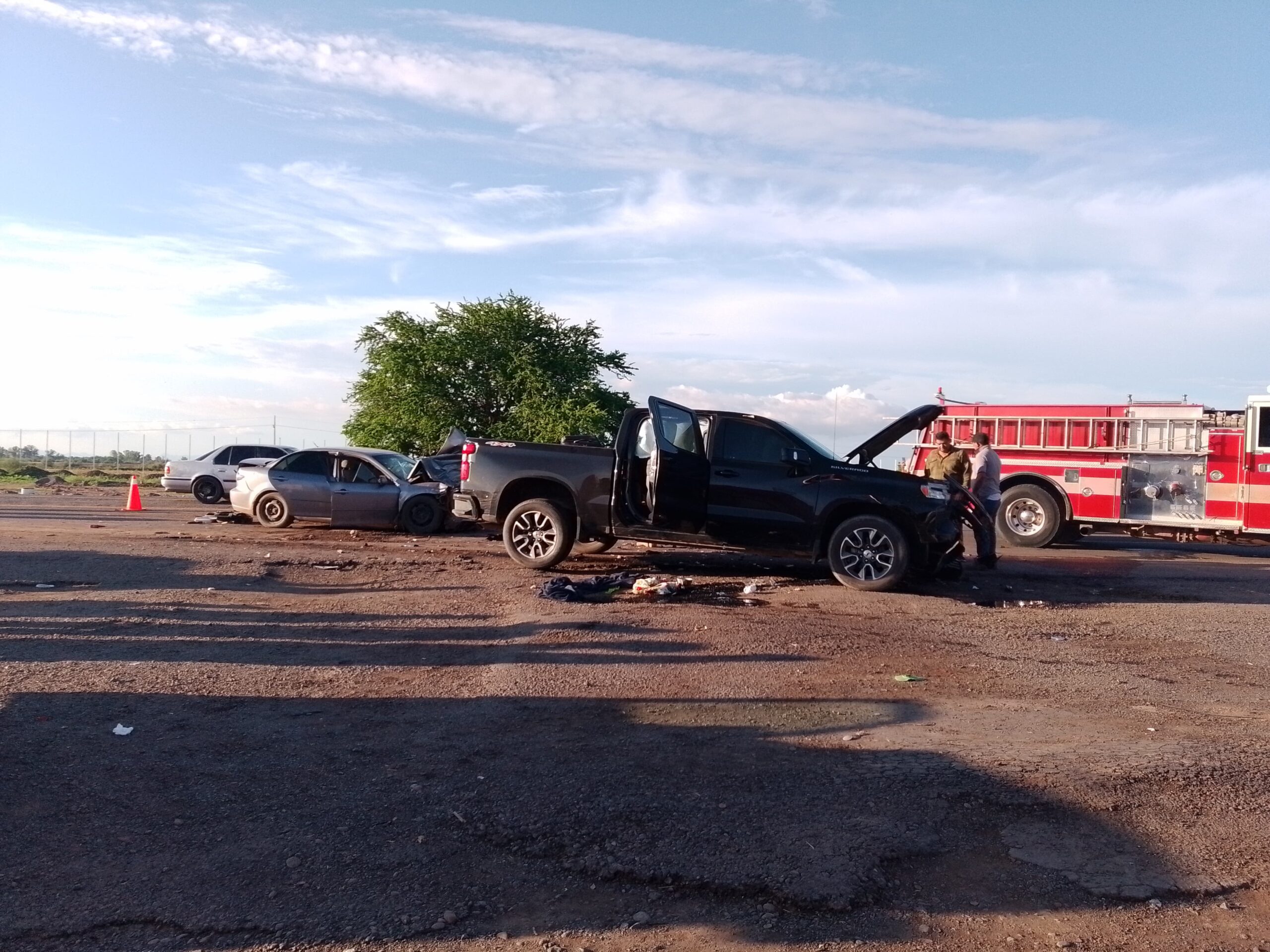 Un fallecido deja choque en la carretera México 15, en Guasave