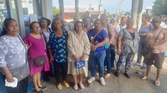 ¡Tienen más de 15 días sin agua! Vecinos de la colonia Daniel Biul Ruelas se manifiestan en Japama