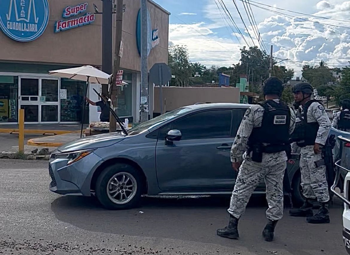 ¡Traía chalecos y ponchallantas! GN localiza auto abandonado tras ataque armado a dos casas en la Libertad de Culiacán