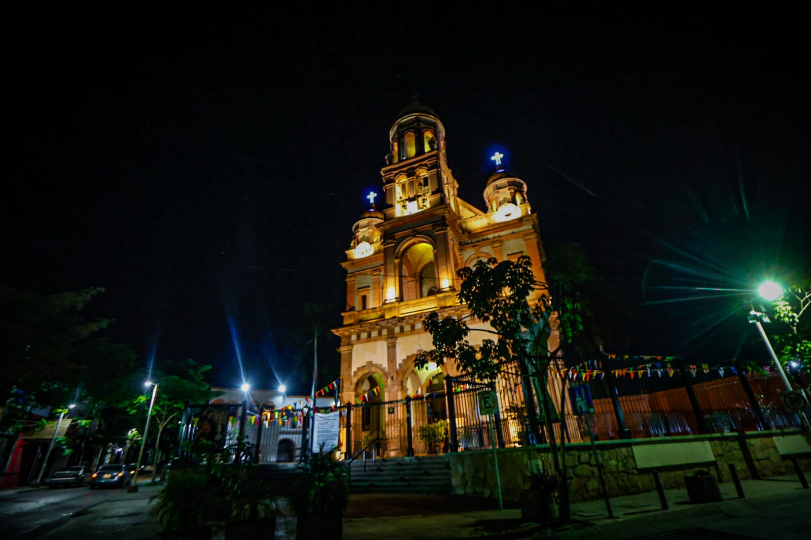 Verifican calles de Culiacán tras sismo