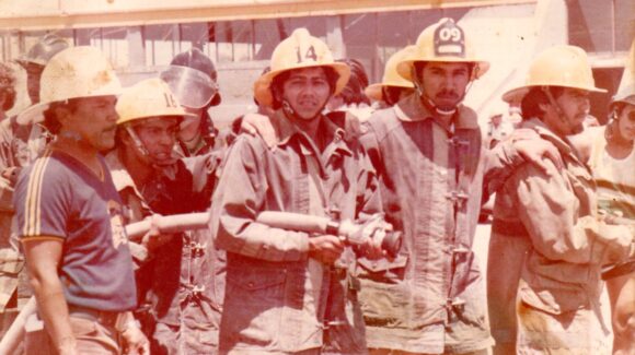 “Para ser un bombero hay que ser un profesional y estar certificado”: Abraham Portillo, bombero veterano con 32 años de experiencia