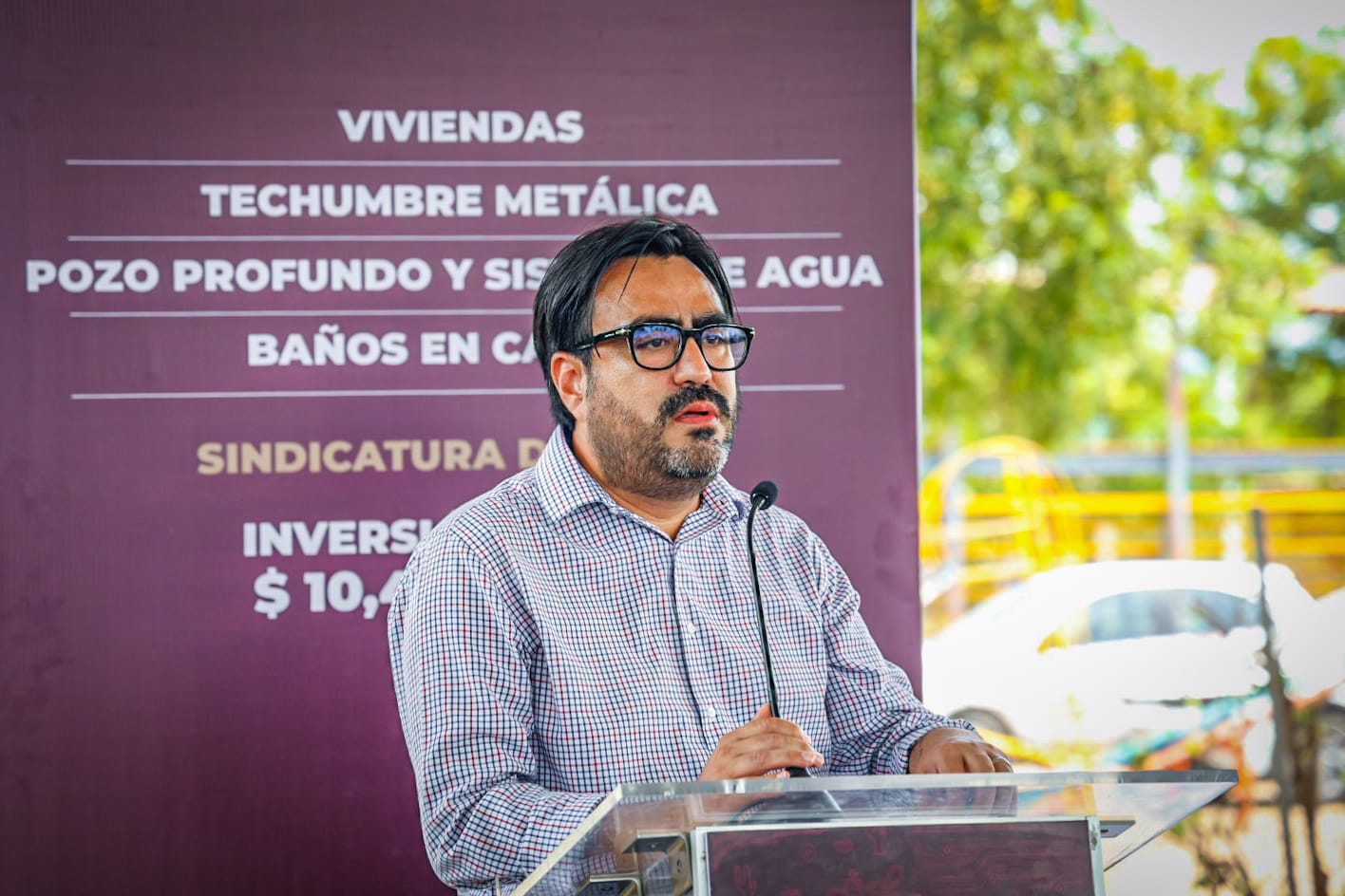 Alcalde Juan de Dios Gámex en evento en Baila