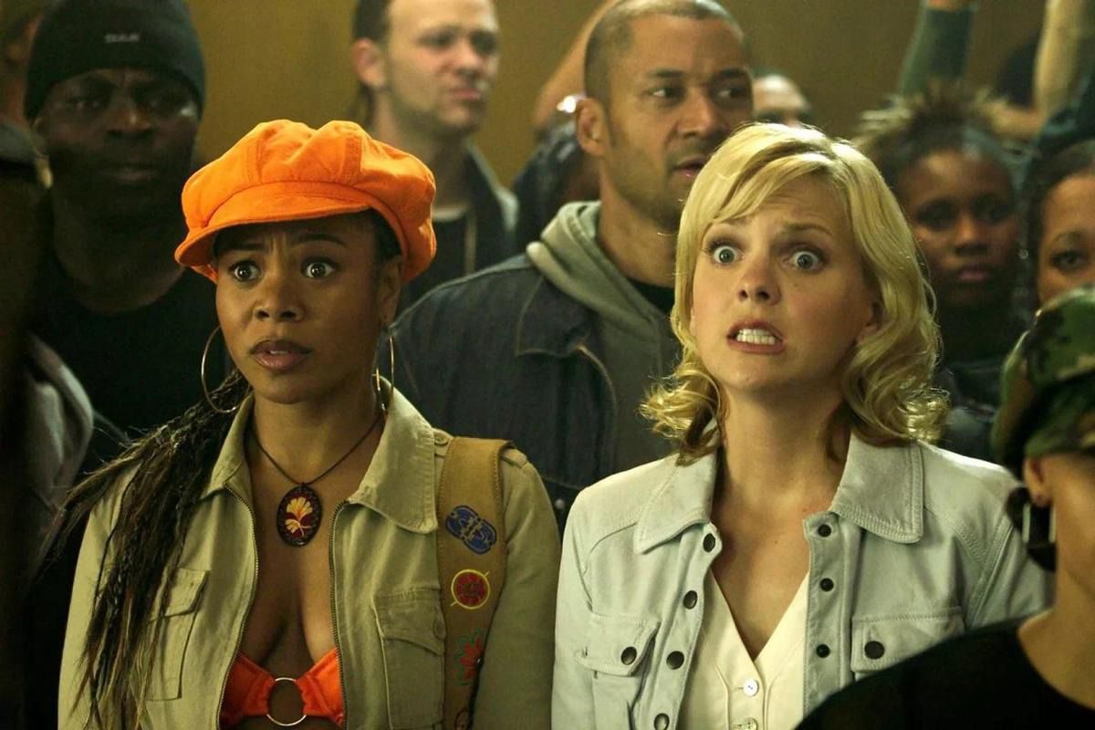 Ana Faris y Regina Hall regresan para Scary Movie 6