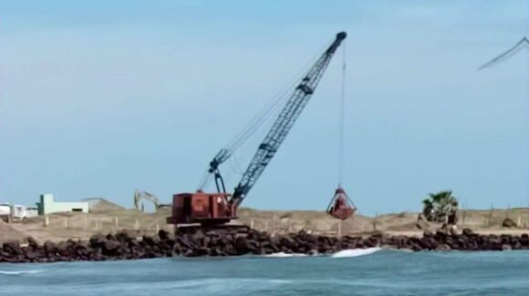 Así inicia construcción del puente Bellavista-Las Glorias; Economía llama a invertir en Guasave