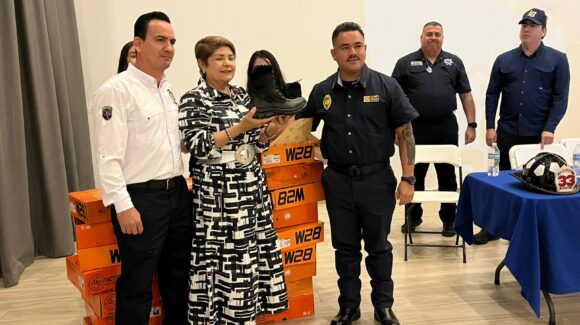 Autoridades de Guasave reconocen labor Bomberos en su día
