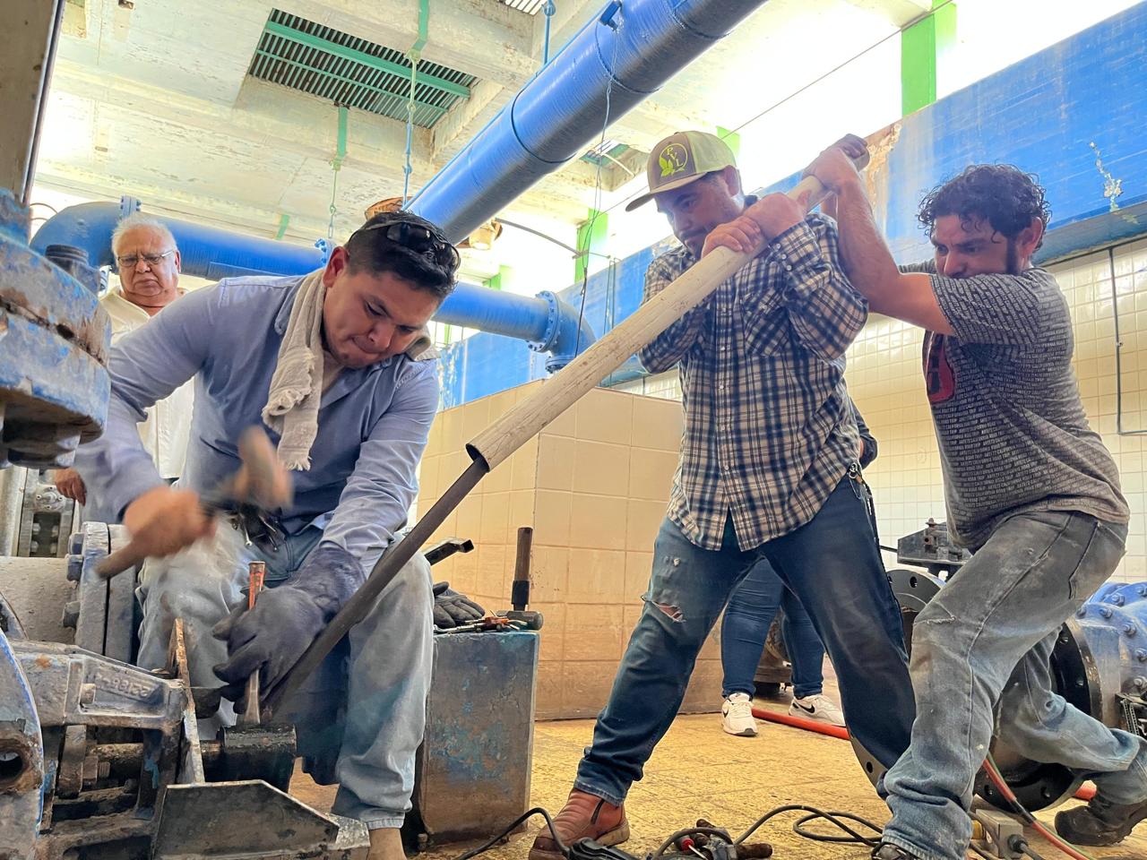 Avanzan trabajos de mantenimiento y modernización de plantas potabilizadoras en Ahome