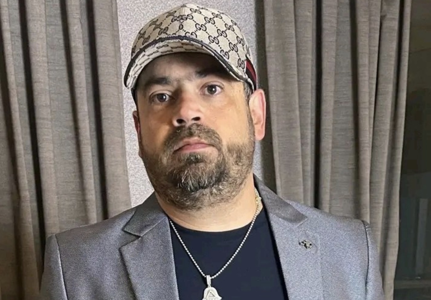 Camilo Ochoa, apodado el alucín