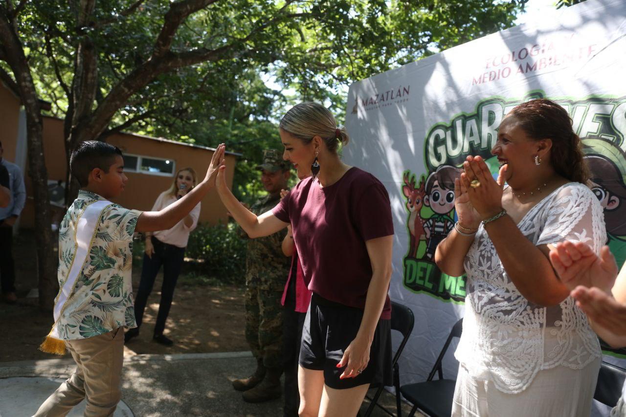 Clausura Estrella Palacios el campamento Verano con los Guardianes en Mazatlán