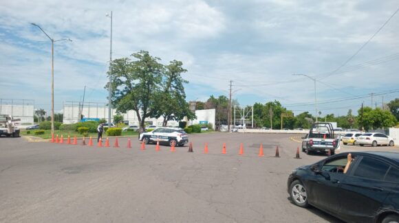 Continúa el cierre de un carril en bulevar José Limón, cerca de “La Canasta” en Culiacán; conoce vías alternas