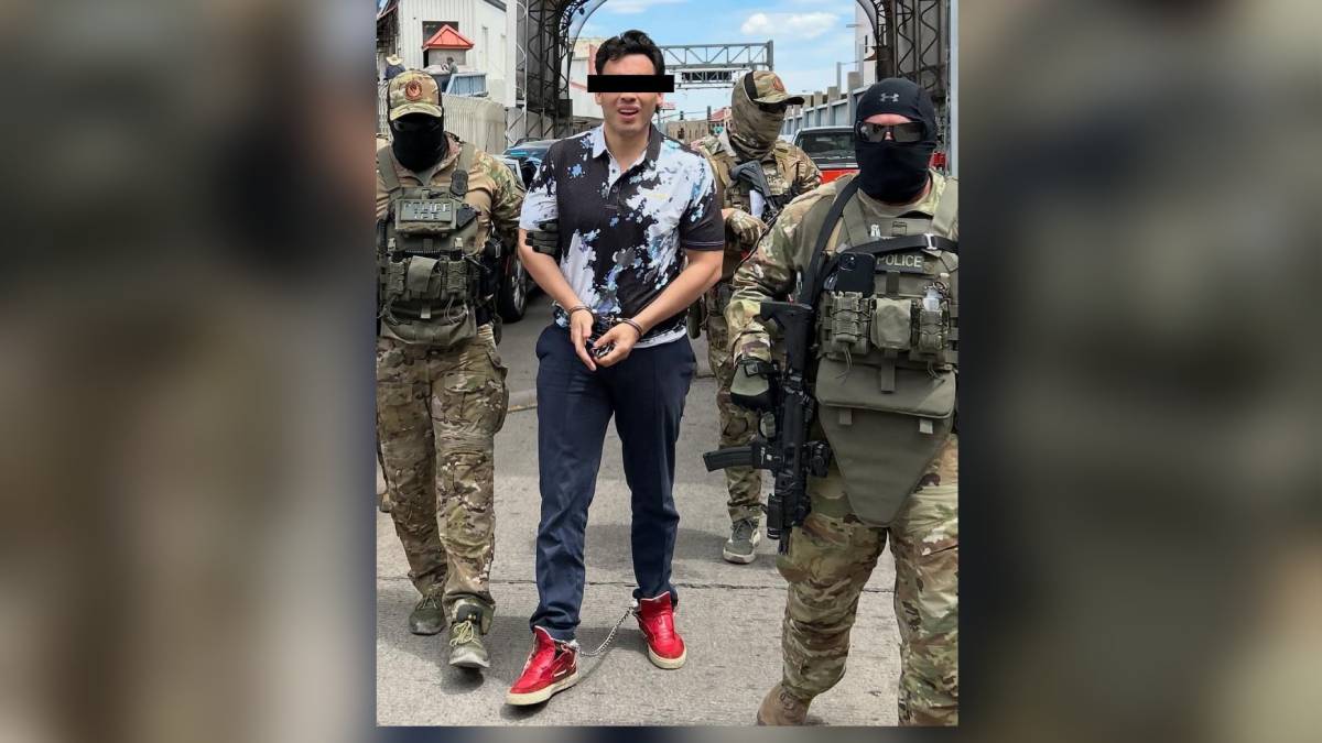 DHS deporta a Julio César Chávez Jr. a México