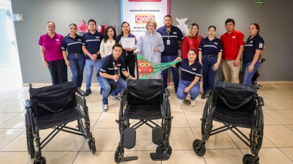 DIF Sinaloa recibe donación de sillas de ruedas de tiendas OXXO