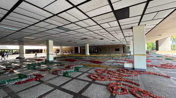 Con un mes de anticipación, inician preparativos para fiestas patrias en Palacio de Gobierno
