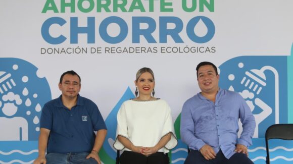 Donan al Gobierno de Mazatlán 1,500 regaderas ecológicas con el programa “Ahórrate un chorro”