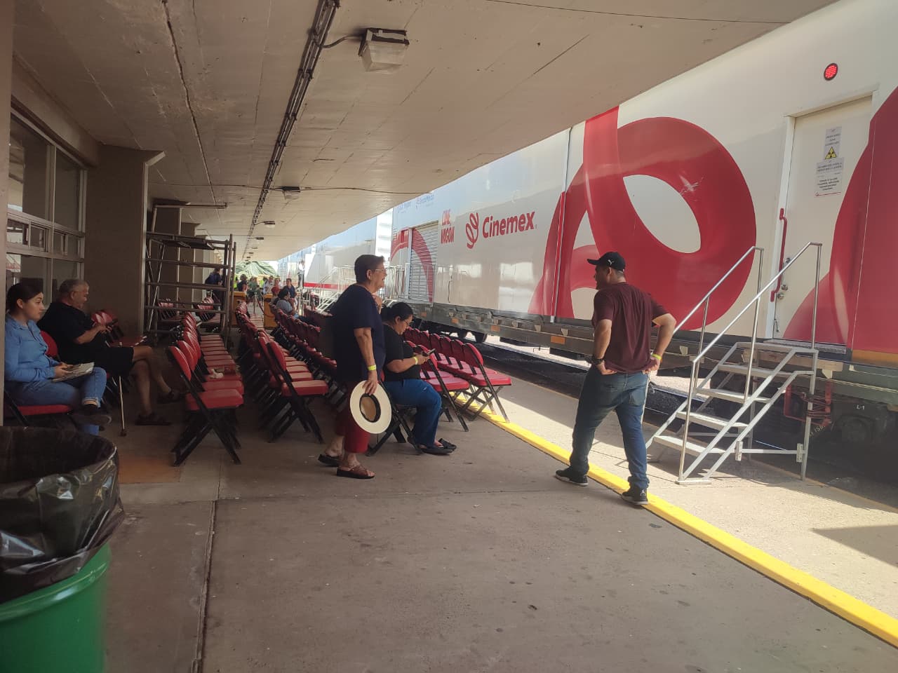 Dr. Vagón ha beneficiado a muchas personas en sur de Sinaloa