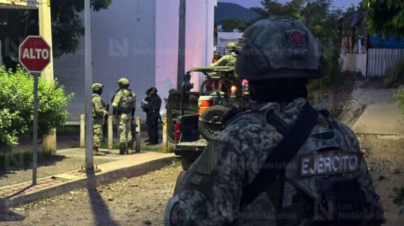 Afuera de un domicilio ejecutan a balazos a un hombre en la colonia Huizaches de Culiacán