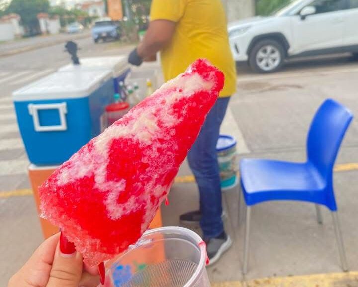 El conmovedor mensaje de vendedor de raspados en Valle Alto, Culiacán ante sus bajas ventas