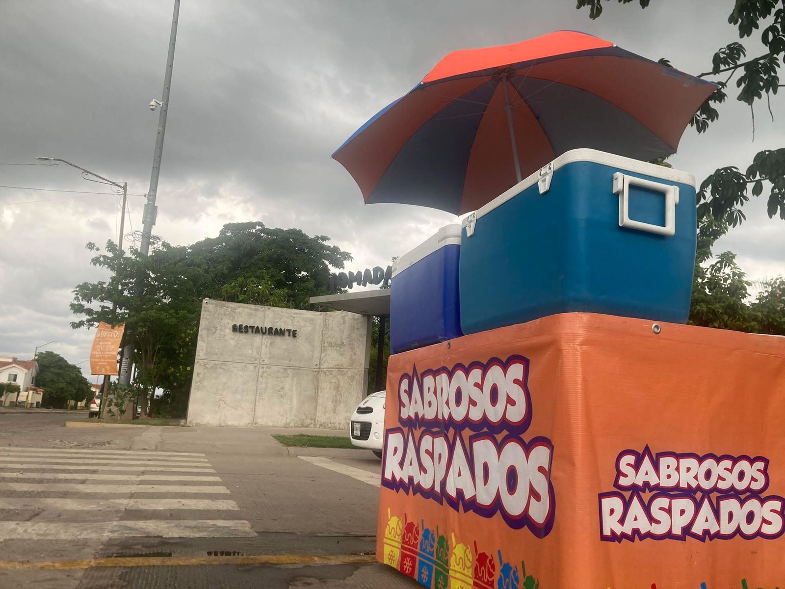 El conmovedor mensaje de vendedor de raspados en Valle Alto, Culiacán ante sus bajas ventas