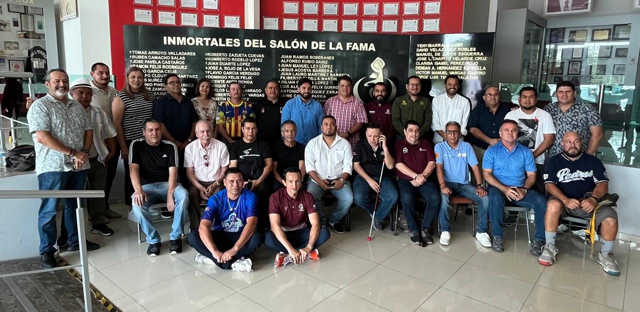 El exjugador de Grandes Ligas Víctor Álvarez será inmortalizado al Salón de la Fama de Culiacán