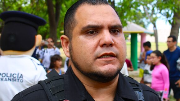 SSPM mantiene un operativo en estacionamientos de plazas comerciales en Mazatlán