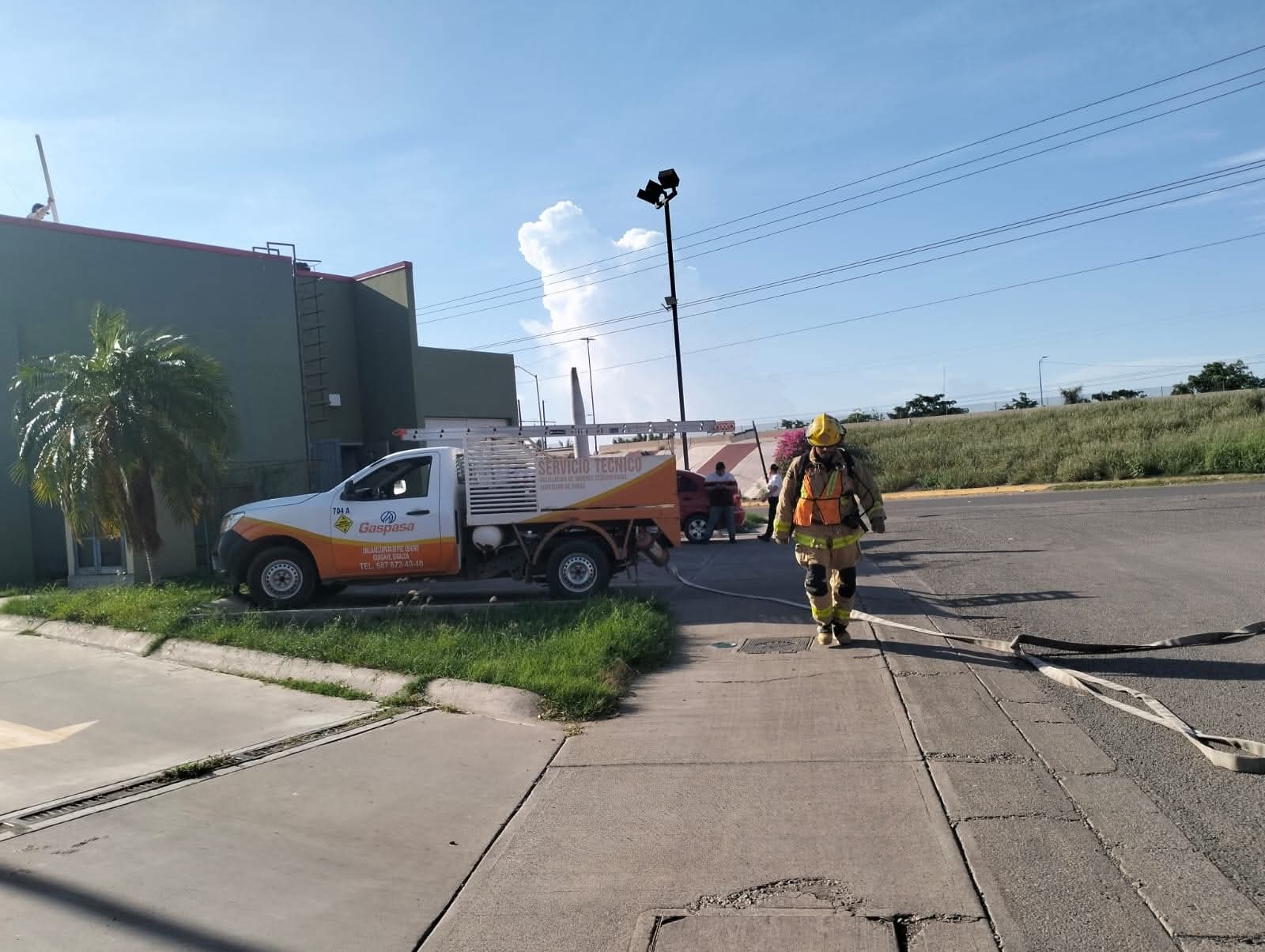 En Guasave, fuga de Gas LP obliga a Bomberos a evacuar a civiles