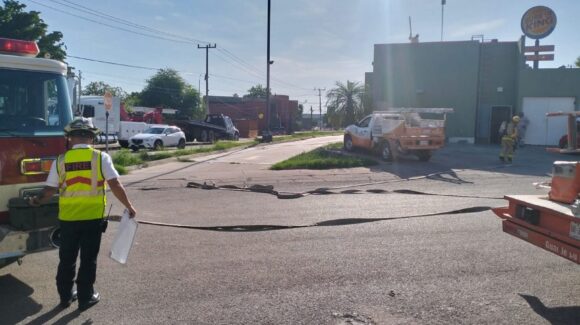 En Guasave, fuga de Gas LP obliga a bomberos a evacuar a civiles en un comercio