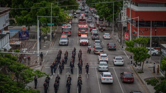En su día, bomberos agradecen a Dios por un año más de vida prestando sus servicios