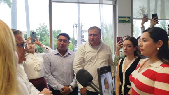 Esperaran regidores de MORENA agotar el tiempo para la sesión extraordinaria de Cabildo y si les dan espacio