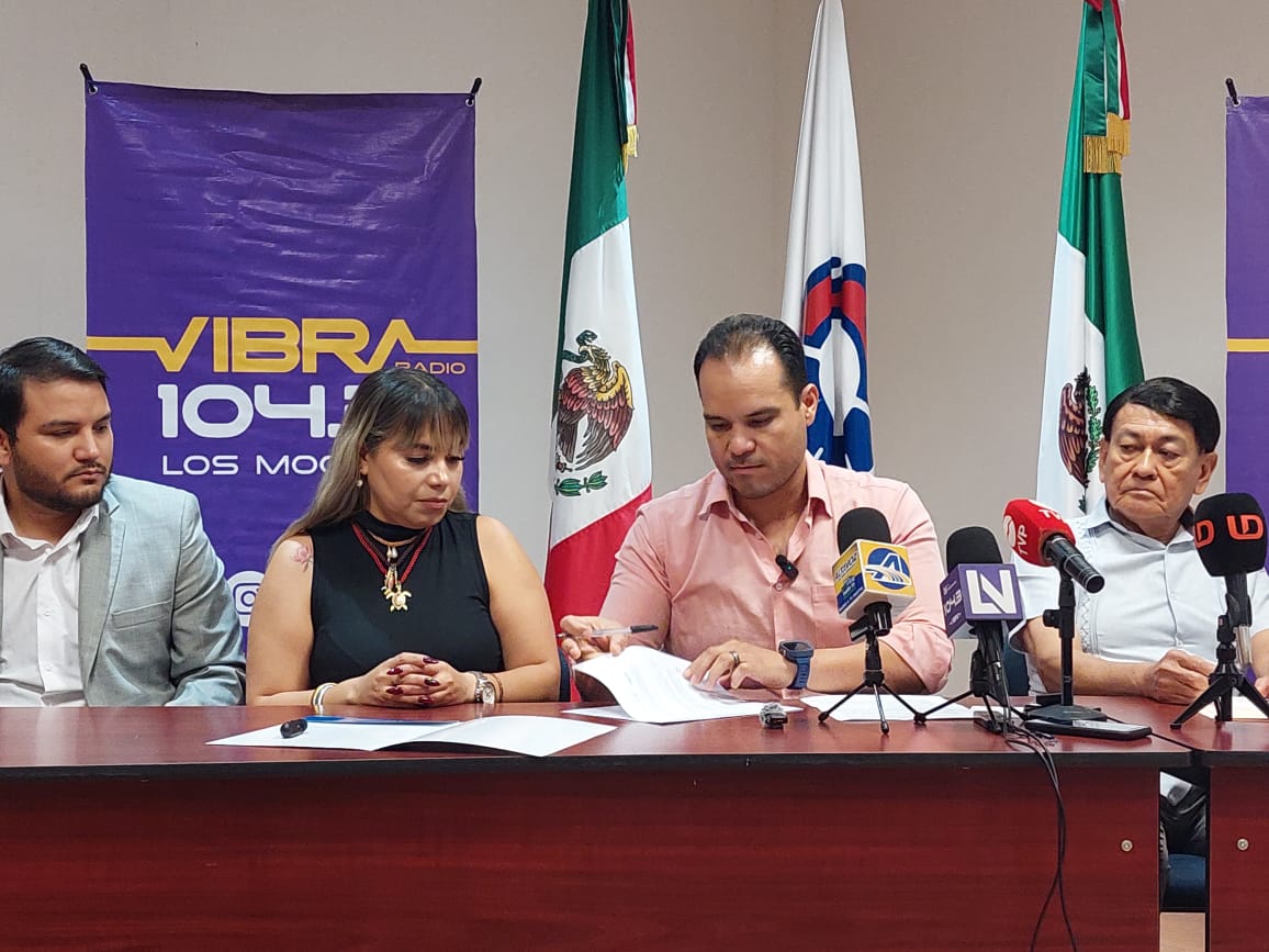 Firman Canacintra y Linguatec convenio para impulsar aprendizaje de idiomas en Los Mochis