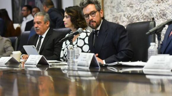 Ratifican en fast track a Genaro Lozano como embajador en Italia; promete vocación y compromiso absoluto