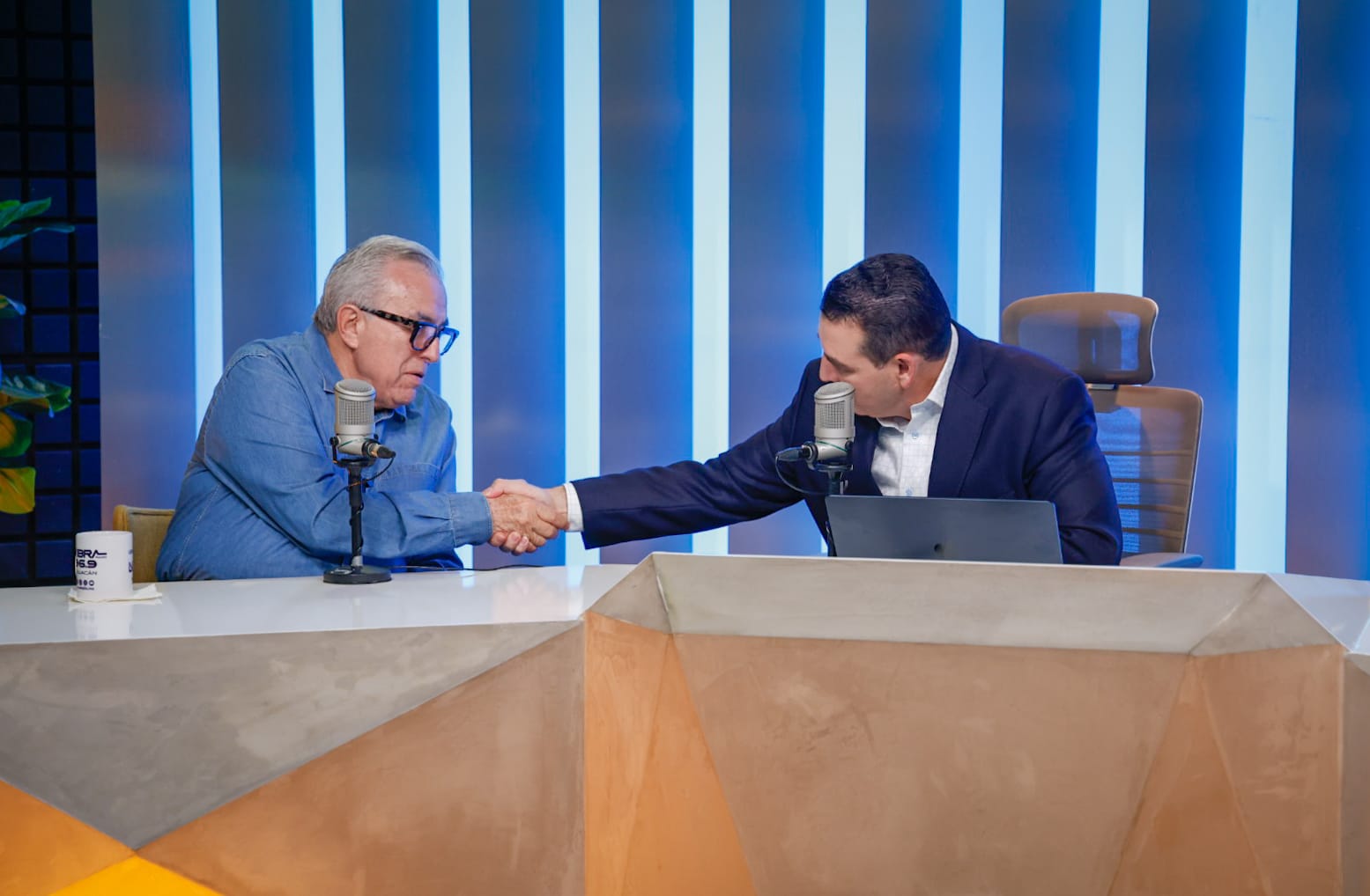 Gobernador Rubén Rocha Moya en Los Noticieristas