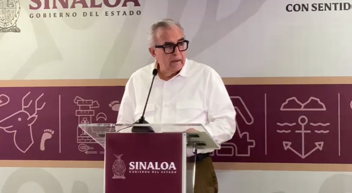 Gobernador de Sinaloa, Rubén Rocha Moya en evento en su semanera