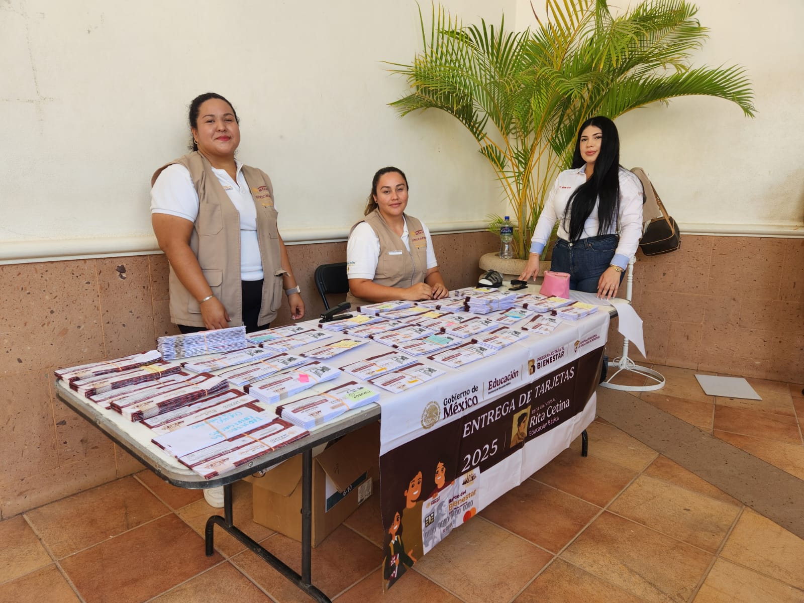 Instalan centro de atención de Becas para el Bienestar en Sinaloa