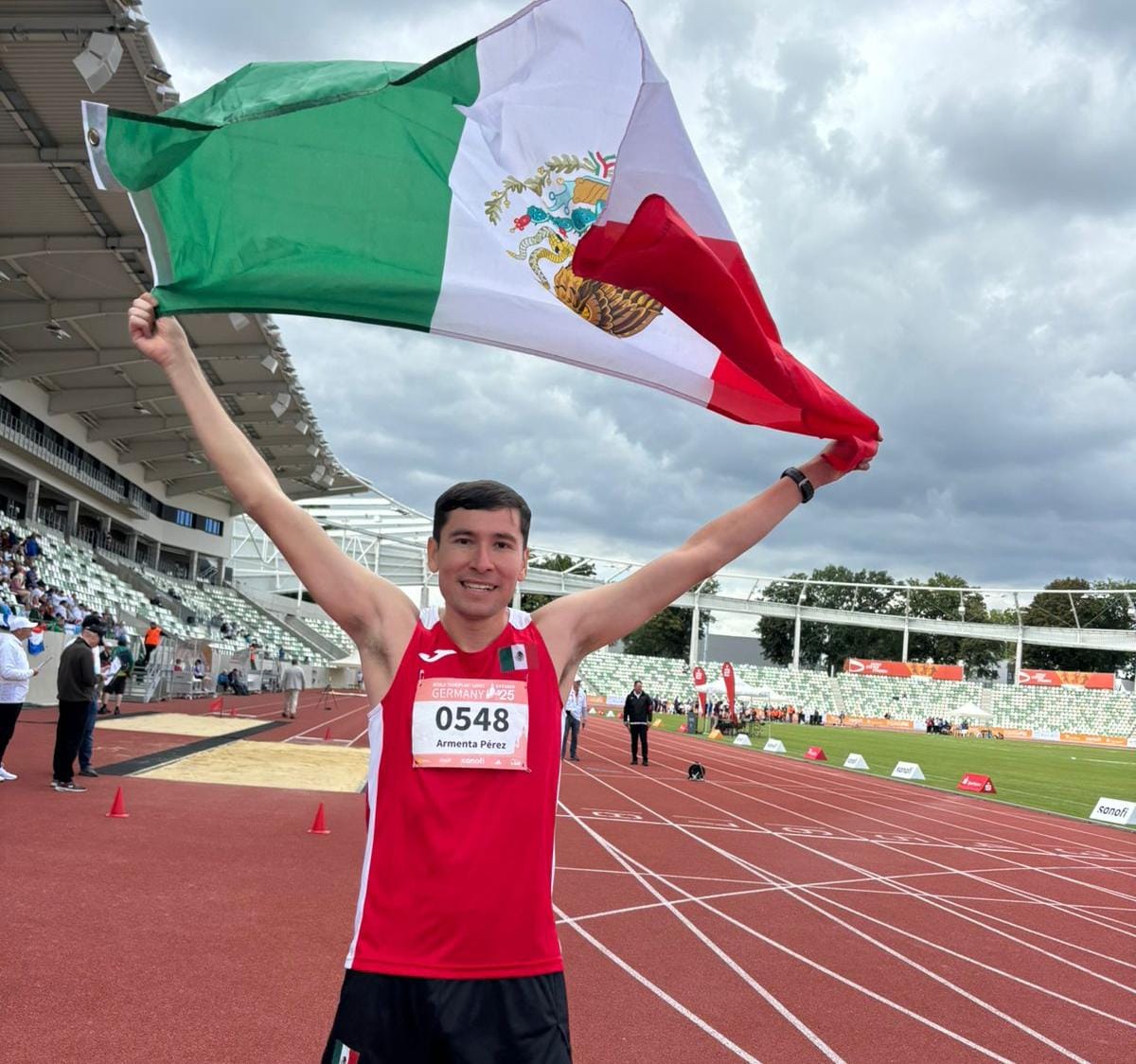 Javier Armenta es multimedallista de los Juegos Mundiales de Trasplantados 2025