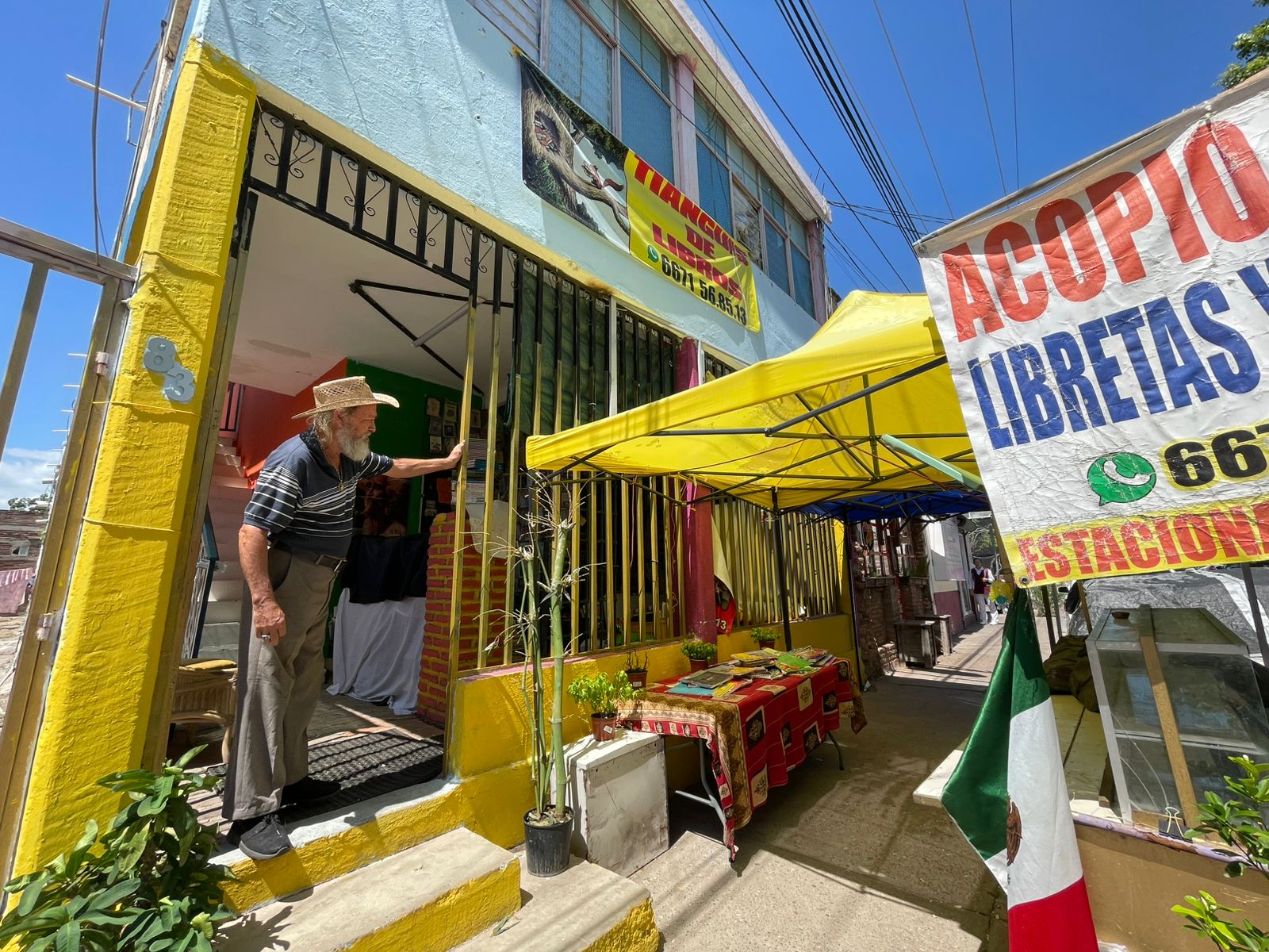 José Torres tiene un paraíso literario en Culiacán