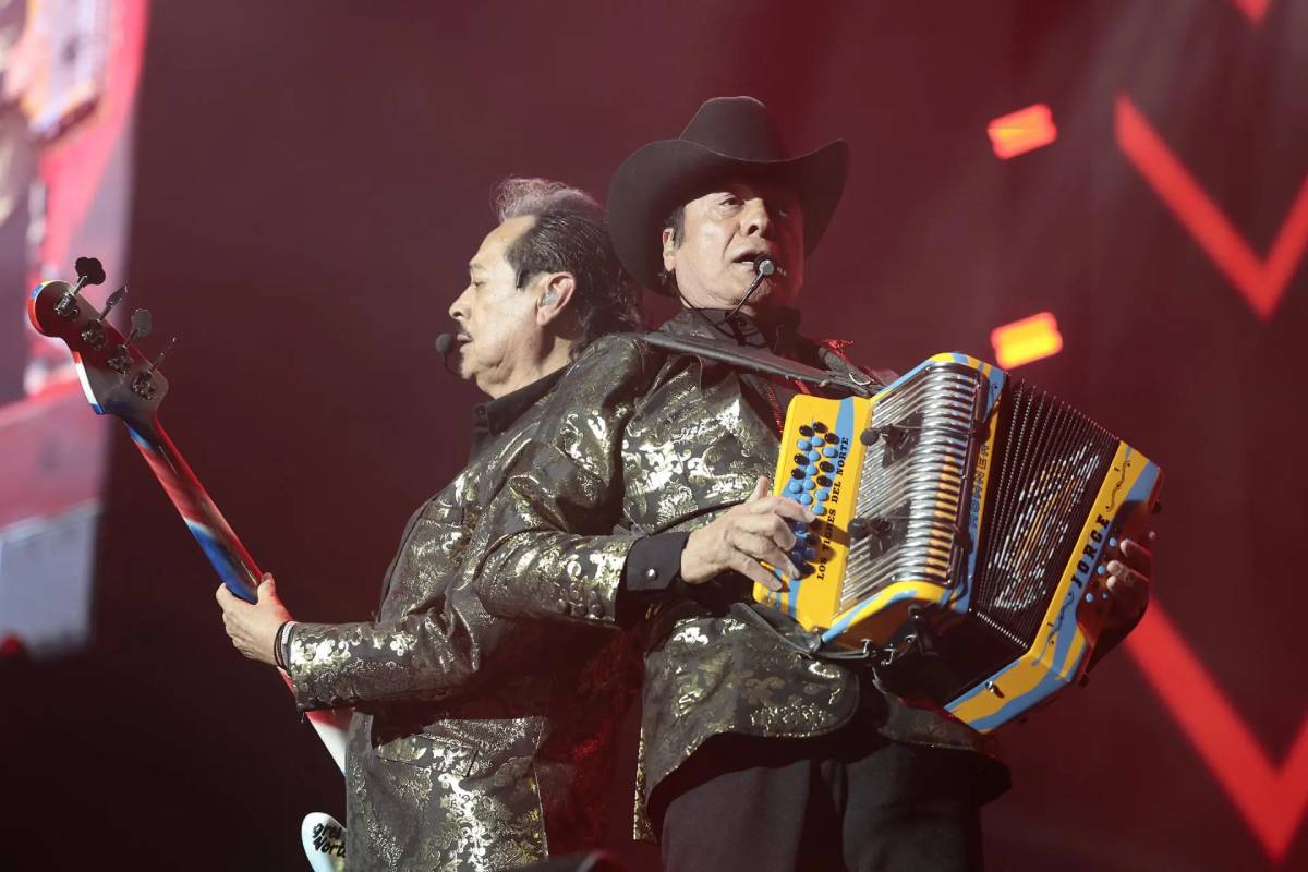 Juan Hernández y Hernán Hernández, integrantes del grupo mexicano Los Tigres del Norte