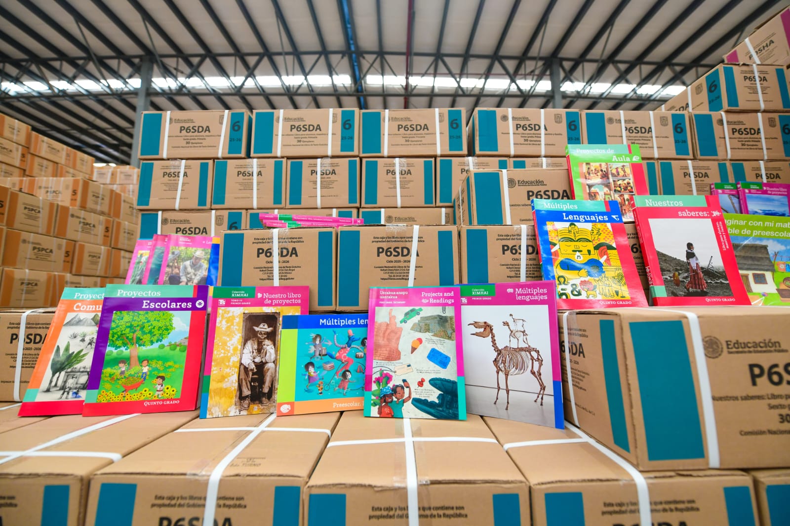 Libros de texto gratuitos llegan a Sinaloa
