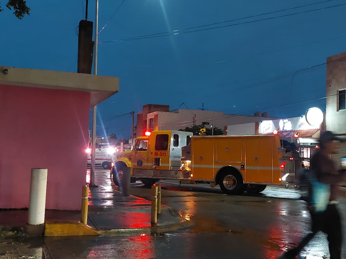 Lluvias dejan diversos sectores de la ciudad sin electricidad y viviendas afectadas en San Martín