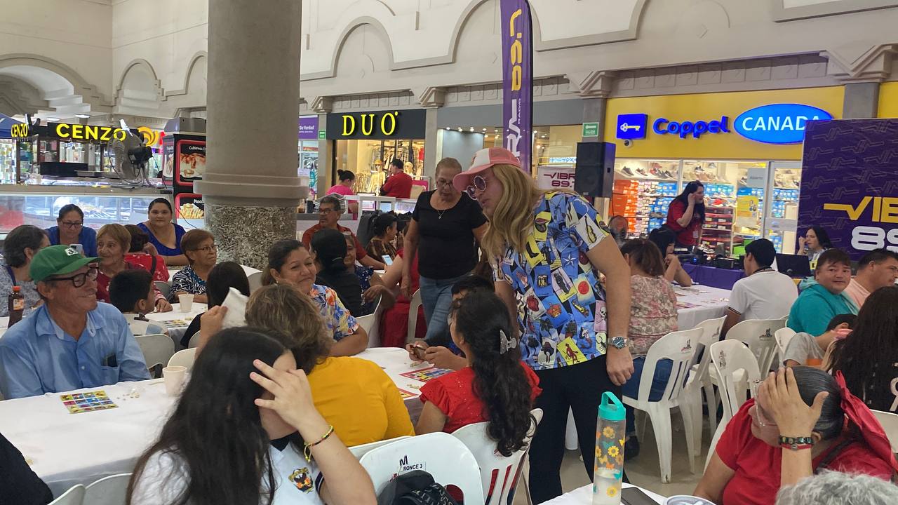 Mariconcho y la lotería conquistan el corazón de los locales con diversión y premios por todos lados