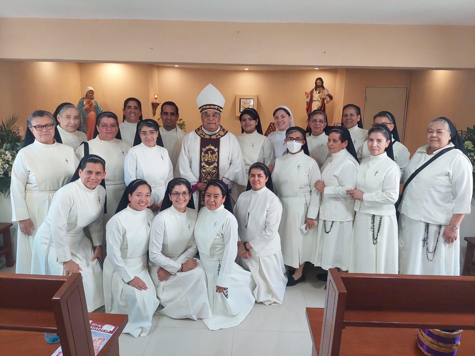 Nuevas monjas llegan a Casa Hogar Santa Eduwiges de Los Mochis; obispo celebra misa de bienvenida 2