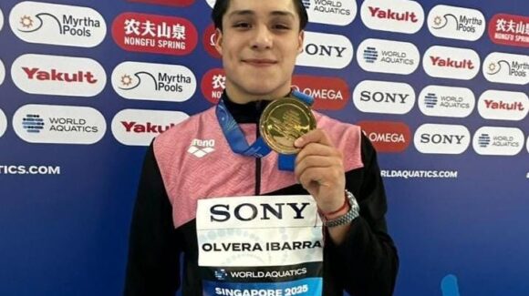 Osmar Olvera es nombrado el Mejor Clavadista de Singapur 2025