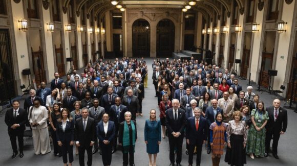 Sheinbaum inaugura cumbre regional sobre cambio climático rumbo a la COP30