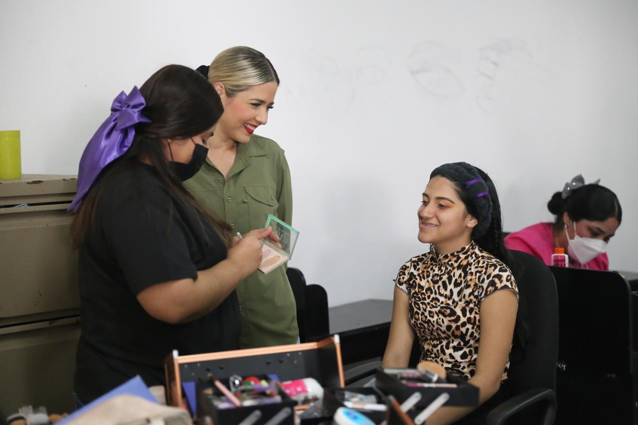 Talleres en Cecobis de Mazatlán