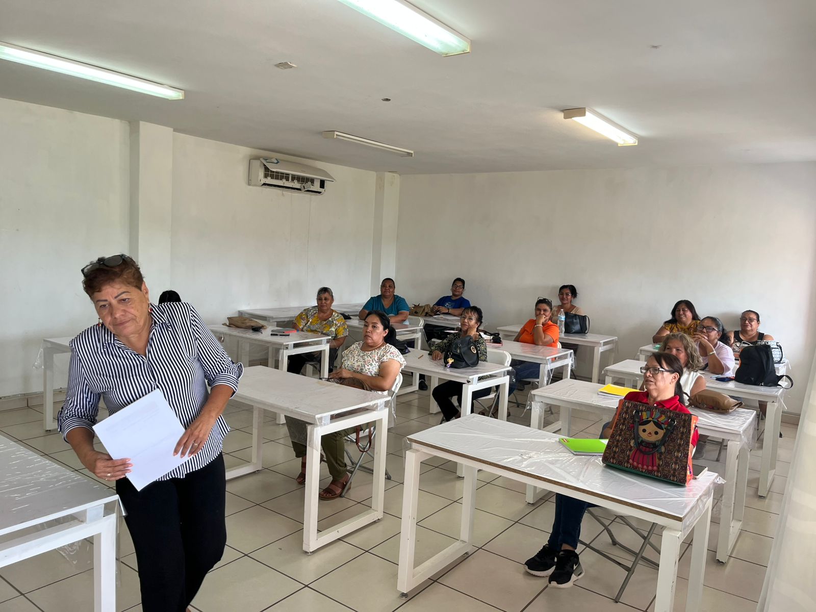 Talleres en Cecobis de Mazatlán