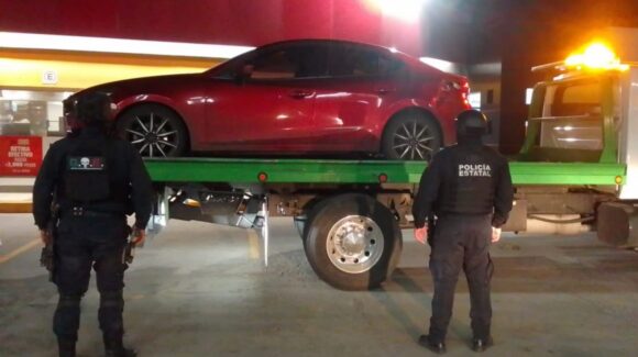 ¡Uno tenía horas prendido! Aseguran tres vehículos en Culiacán, dos de ellos con reporte de robo