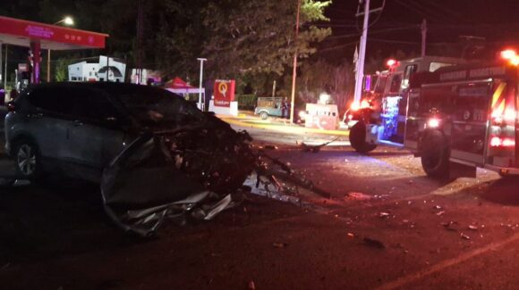Accidente en Angostura deja a dos mujeres lesionadas y a comandante de Tránsito con heridas leves