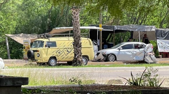 Se accidentan militares tras persecución en Culiacán