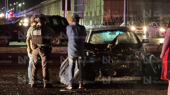 Aparatoso accidente al sur de Culiacán deja dos heridos graves, entre ellos un menor